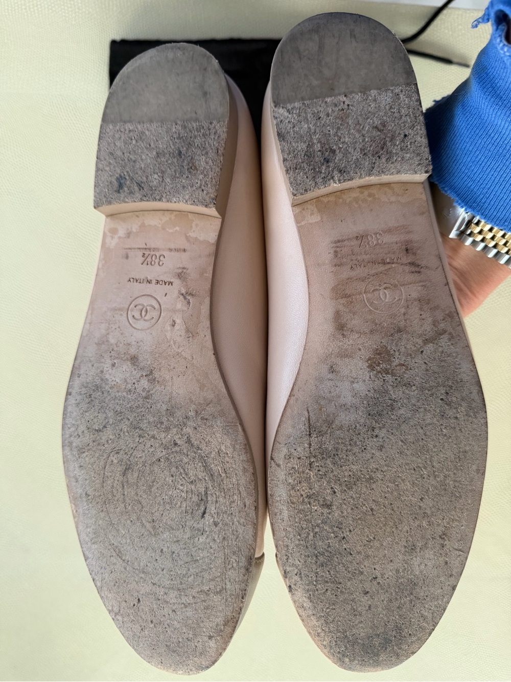 RARE COOL CHANEL nudish pink color and Taupe Two-Tone Cap-Toe Ballet Flats - Picture 3 of 7